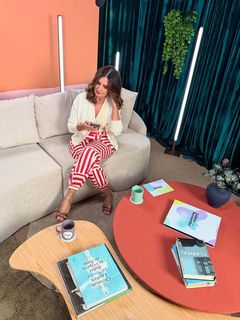 Fátima Bernardes feet photo thumbnail