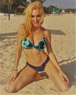 Fátima Florez feet photo 13