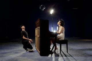 G.E.M. feet photo 13