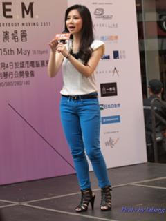 G.E.M. feet photo 17