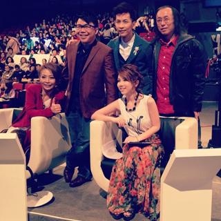 G.E.M. feet photo 12