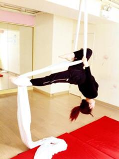 G.E.M. feet photo 6