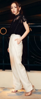G.E.M. feet photo 14