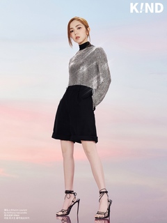 G.E.M. feet photo 1
