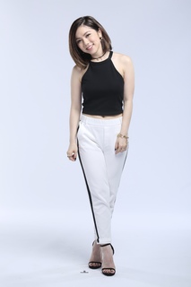 G.E.M. feet photo 16