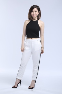 G.E.M. feet photo 13