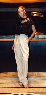 G.E.M. feet photo 4