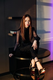 G.E.M. feet photo 16