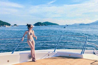 G.E.M. feet photo 15