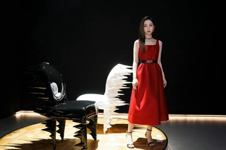 G.E.M. feet photo 12