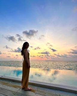 G.E.M. feet photo 6