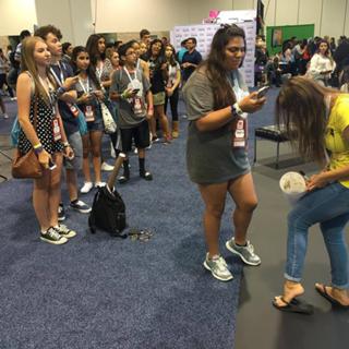 Gabbie Hanna feet photo thumbnail