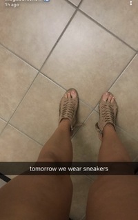 Gabbie Hanna feet photo thumbnail