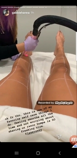 Gabbie Hanna feet photo thumbnail