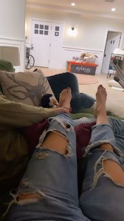 Gabbie Hanna feet photo thumbnail