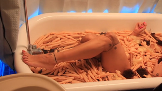 Gabbie Hanna feet photo thumbnail