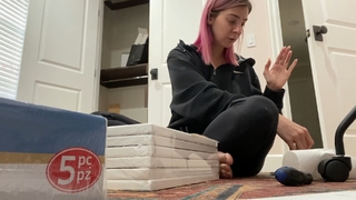 Gabbie Hanna feet photo thumbnail