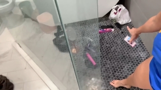 Gabbie Hanna feet photo thumbnail