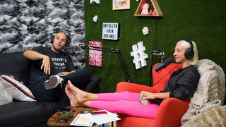 Gabbie Hanna feet photo thumbnail