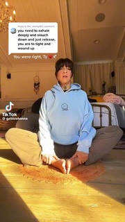 Gabbie Hanna feet photo thumbnail