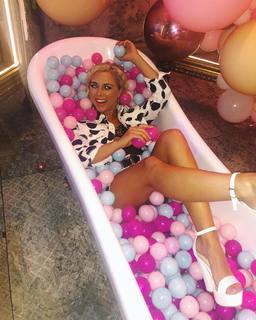 Gabby Allen feet photo 12