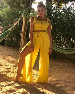Gabby Allen feet photo 5