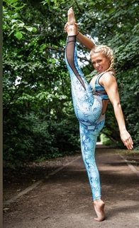 Gabby Allen feet photo 15