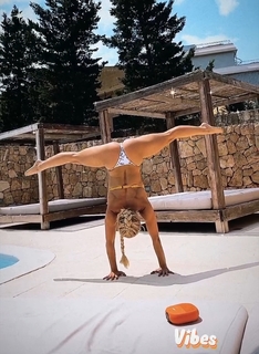 Gabby Allen feet photo 6