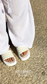 Gabby Allen feet photo 19