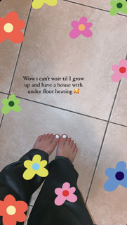 Gabby Allen feet photo 18