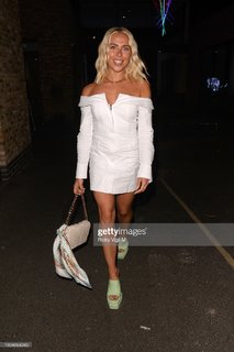 Gabby Allen feet photo 6