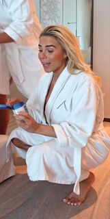 Gabby Allen feet photo 1