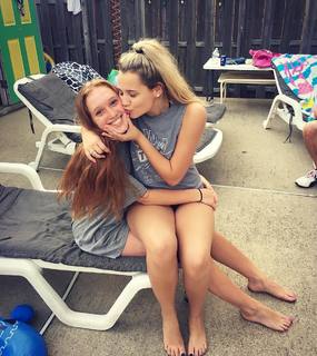 Gabby Barrett feet photo 6