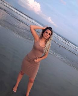 Gabby Barrett feet photo 11