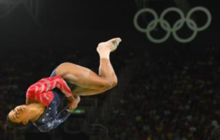 Gabby Douglas feet photo 5