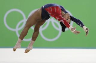 Gabby Douglas feet photo 2