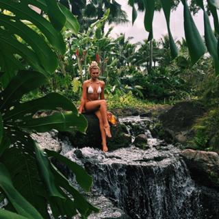 Gabby Epstein feet photo 19