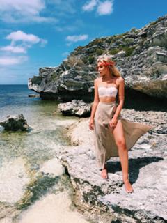 Gabby Epstein feet photo 20