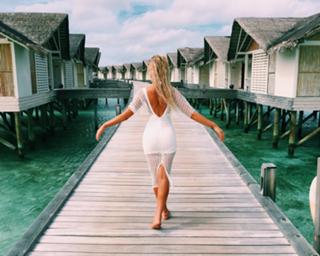 Gabby Epstein feet photo 17