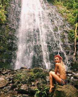 Gabby Epstein feet photo 15