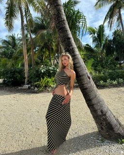 Gabby Epstein feet photo 8