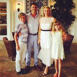 Gabby Logan feet photo thumbnail