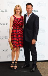 Gabby Logan feet photo thumbnail