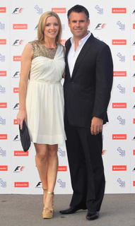 Gabby Logan feet photo thumbnail