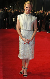 Gabby Logan feet photo thumbnail