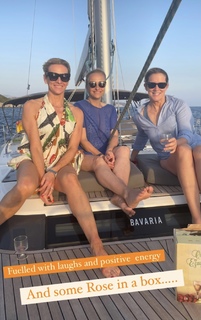Gabby Logan feet photo thumbnail