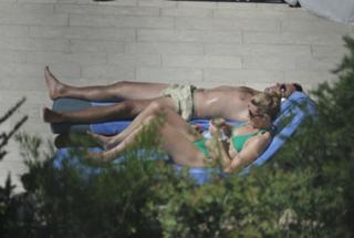Gabby Logan feet photo thumbnail