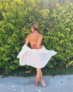 Gabby Murray feet photo thumbnail