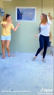 Gabby Murray feet photo thumbnail