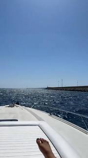 Gabby Murray feet photo thumbnail